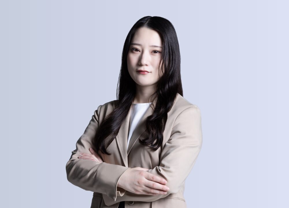 鈴木綾奈